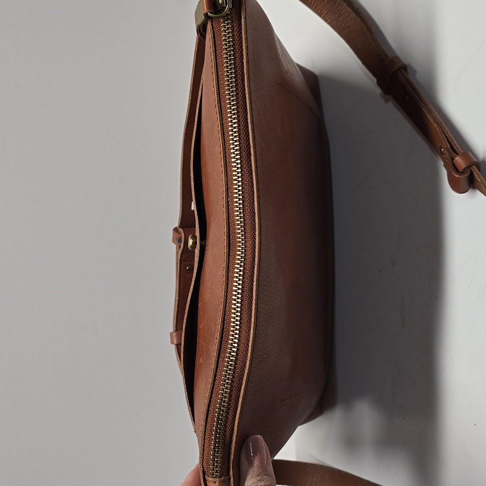 {Madewell} The Transport Leather Crossbody - Cognac Brown - Picture 6 of 15